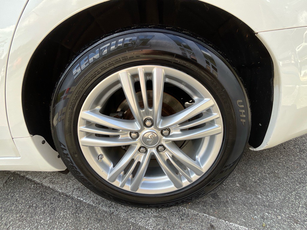 2013 INFINITI G37 Image 11