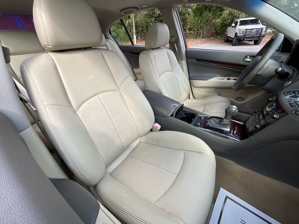 2013 INFINITI G37 Image 18