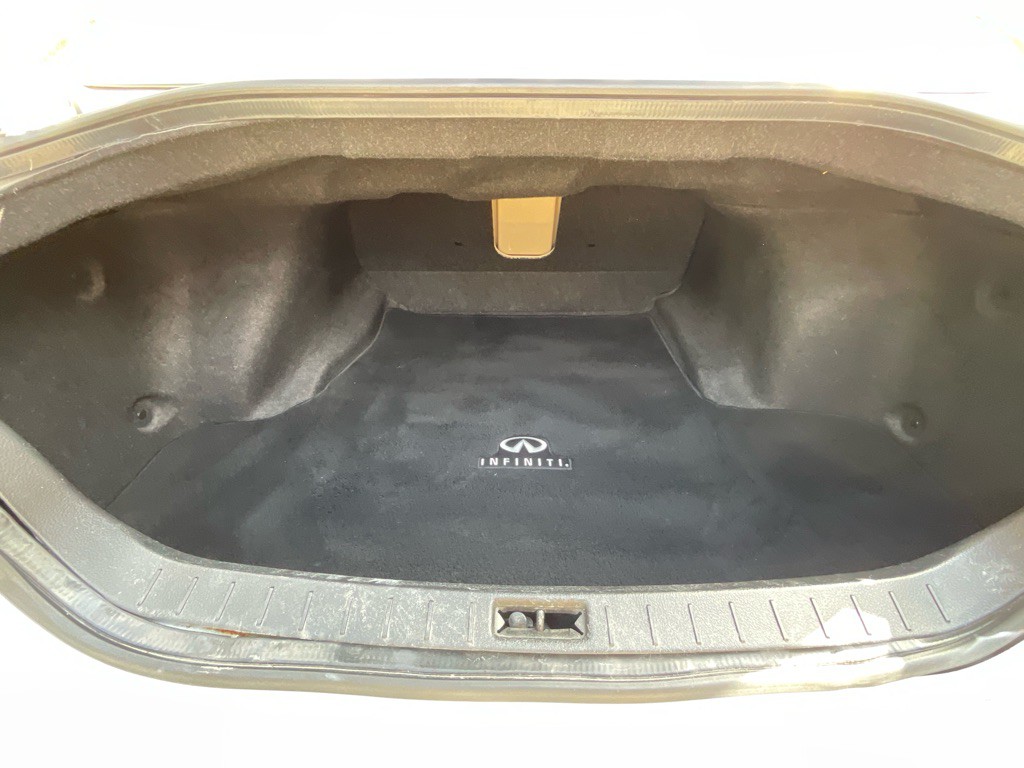 2013 INFINITI G37 Image 38