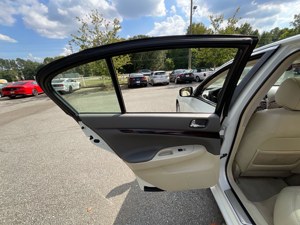 2013 INFINITI G37 Image 43