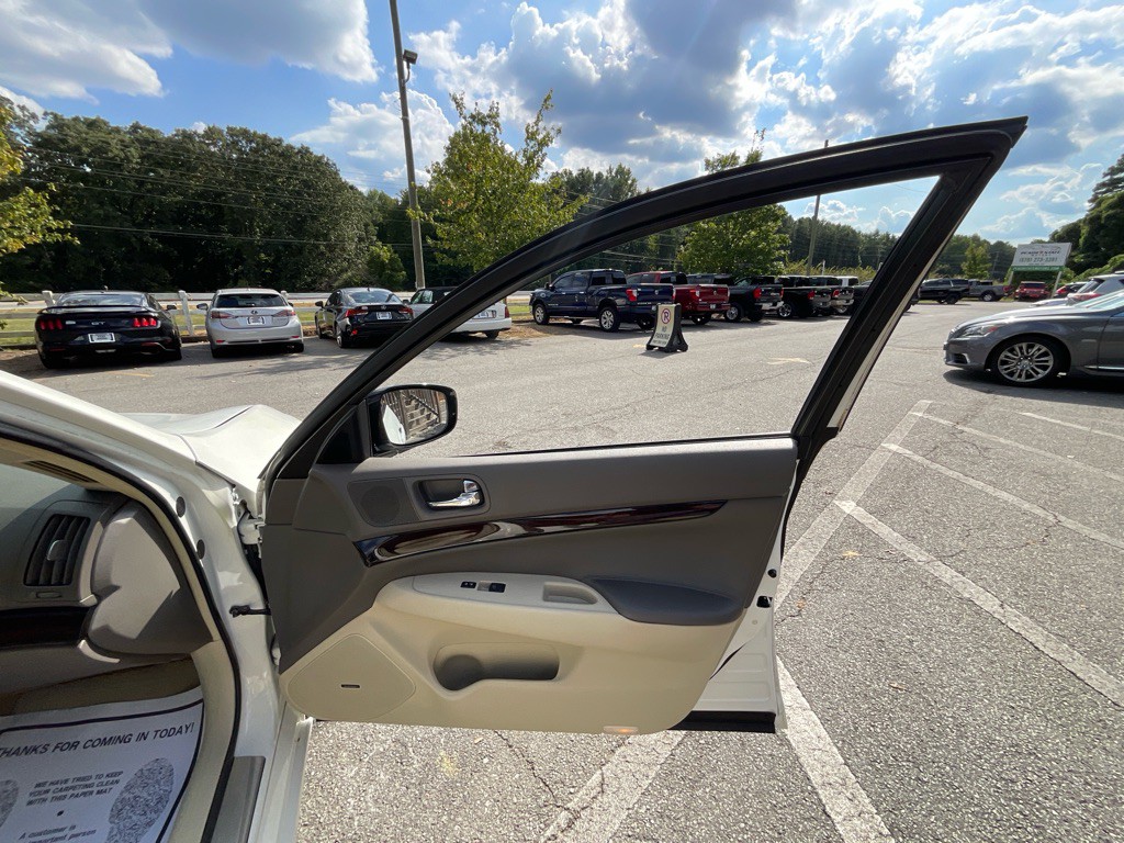 2013 INFINITI G37 Image 44