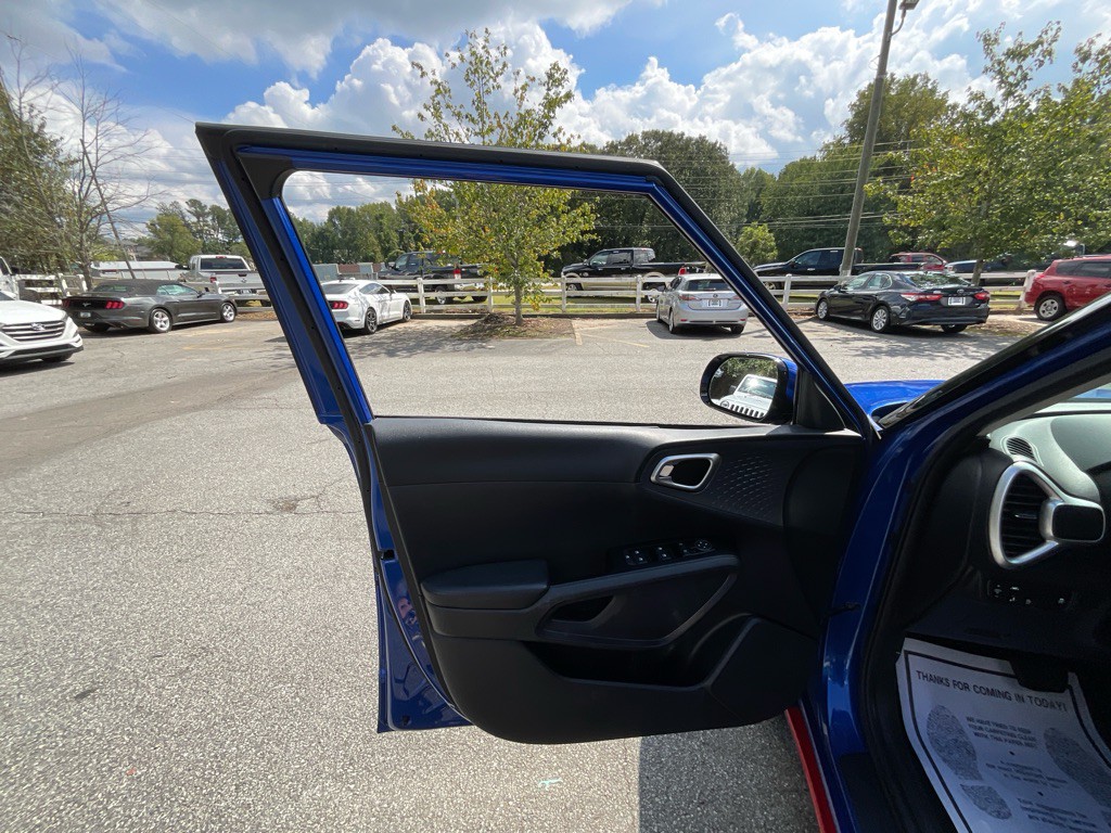 2021 Kia Soul Image 39