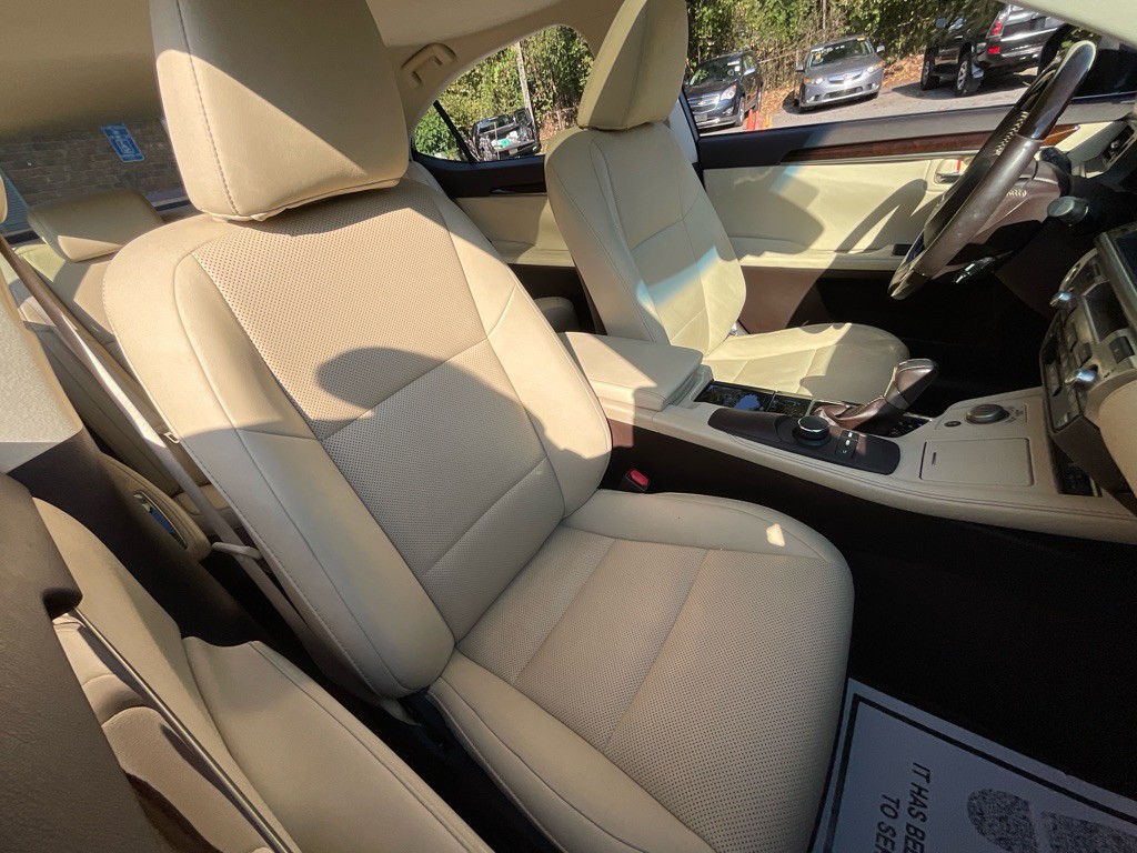 2016 Lexus ES 350 Image 18