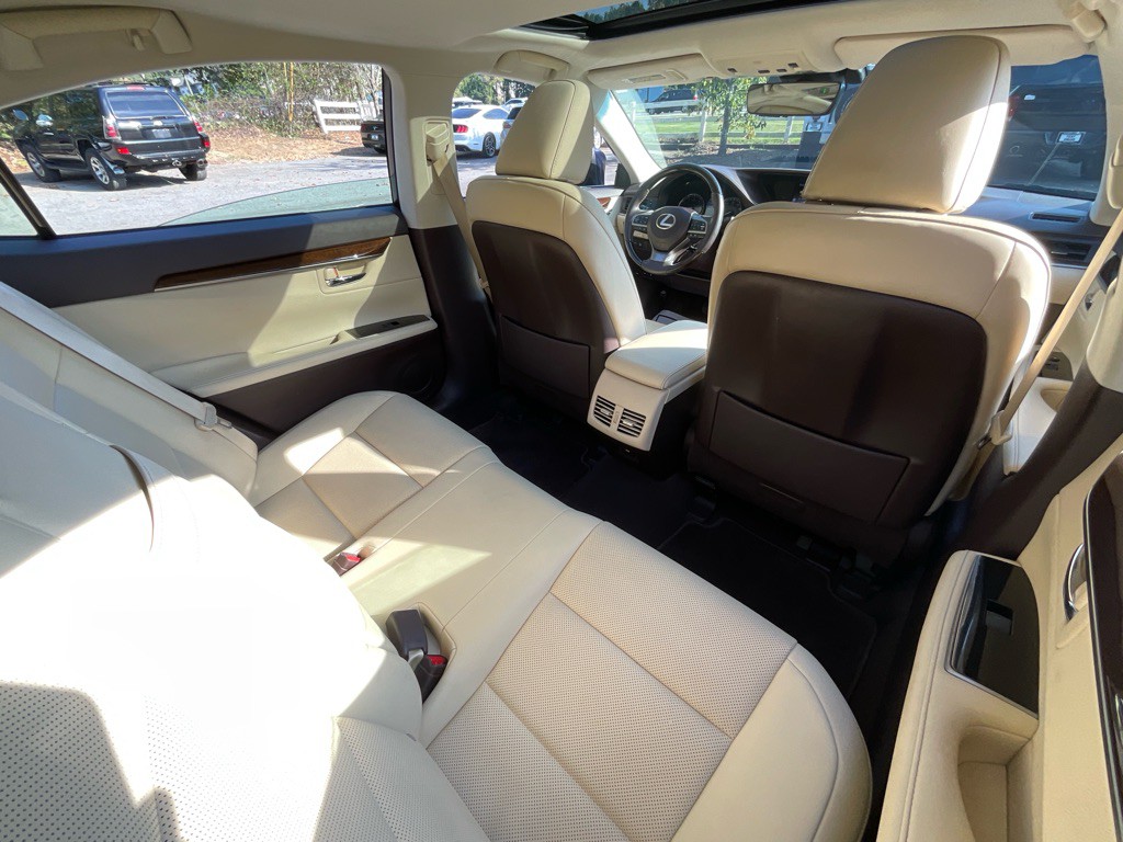 2016 Lexus ES 350 Image 31