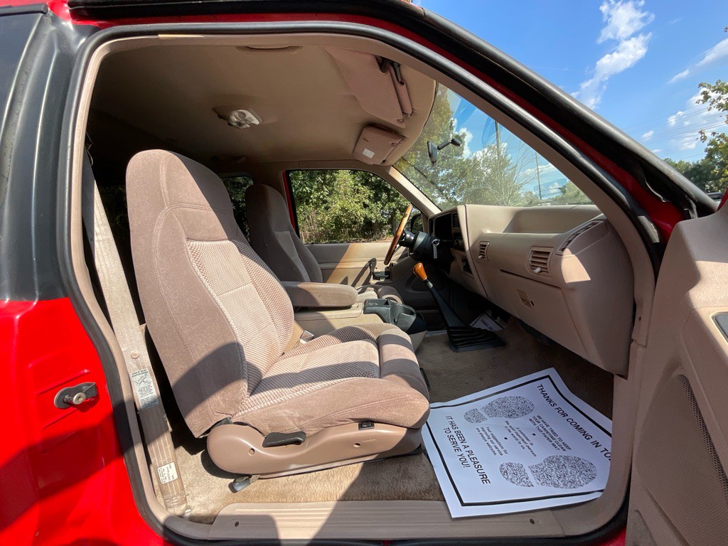 1994 Ford Explorer Image 16