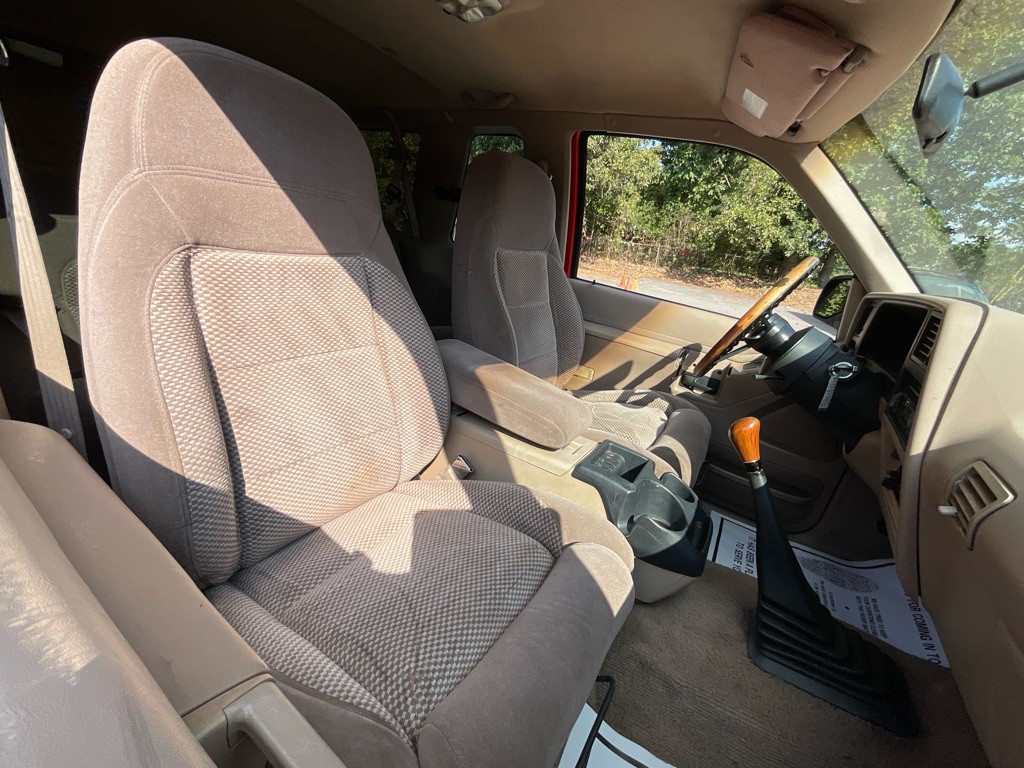1994 Ford Explorer Image 18