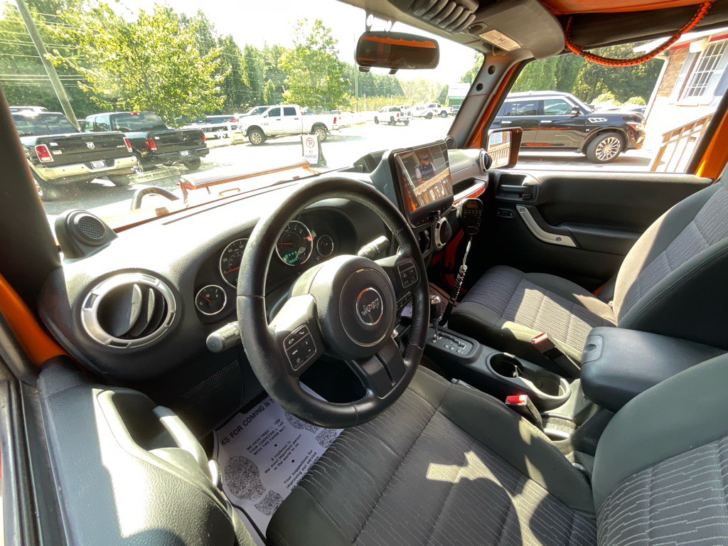 2012 Jeep Wrangler Unlimited Image 15