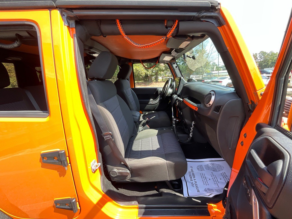 2012 Jeep Wrangler Unlimited Image 17