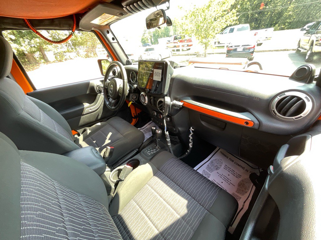 2012 Jeep Wrangler Unlimited Image 18