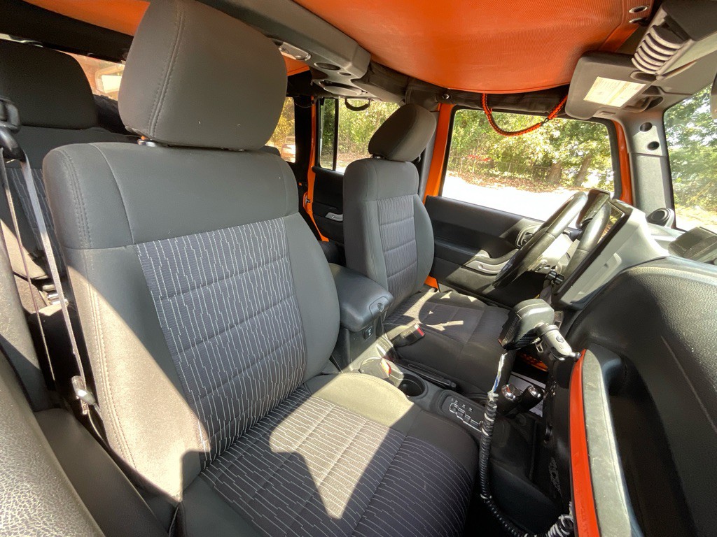 2012 Jeep Wrangler Unlimited Image 19