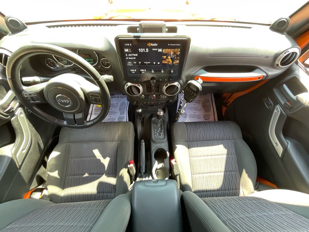 2012 Jeep Wrangler Unlimited Image 21