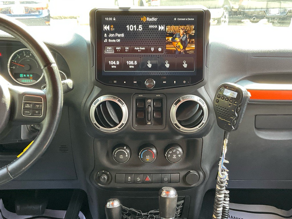 2012 Jeep Wrangler Unlimited Image 22