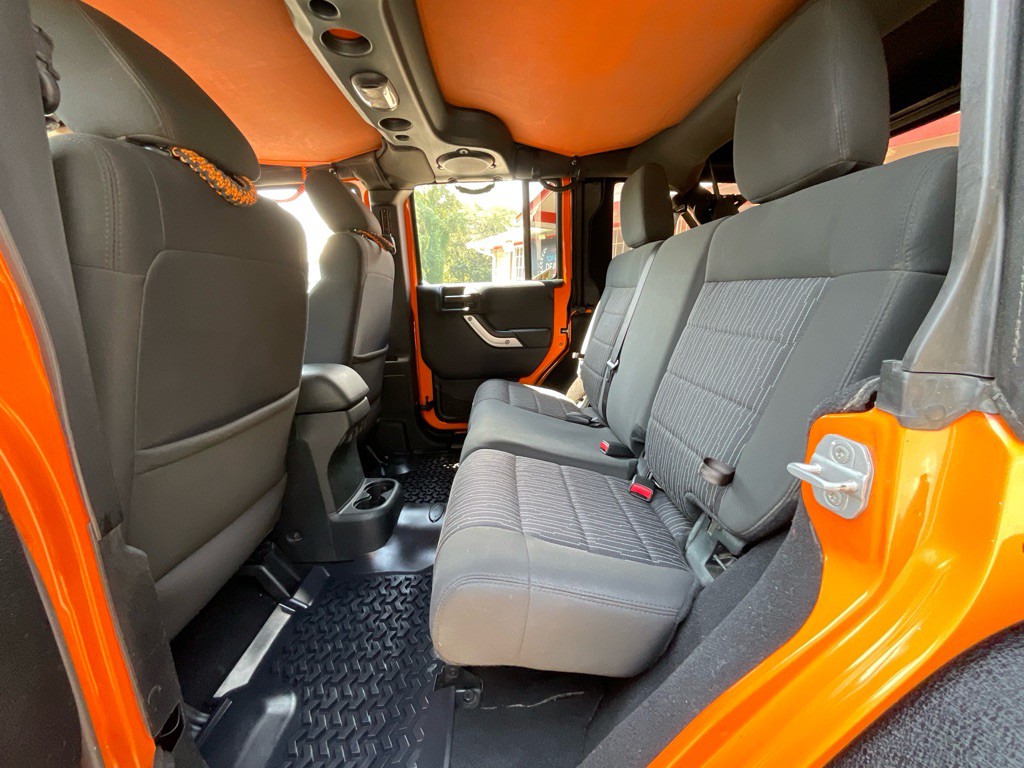 2012 Jeep Wrangler Unlimited Image 27
