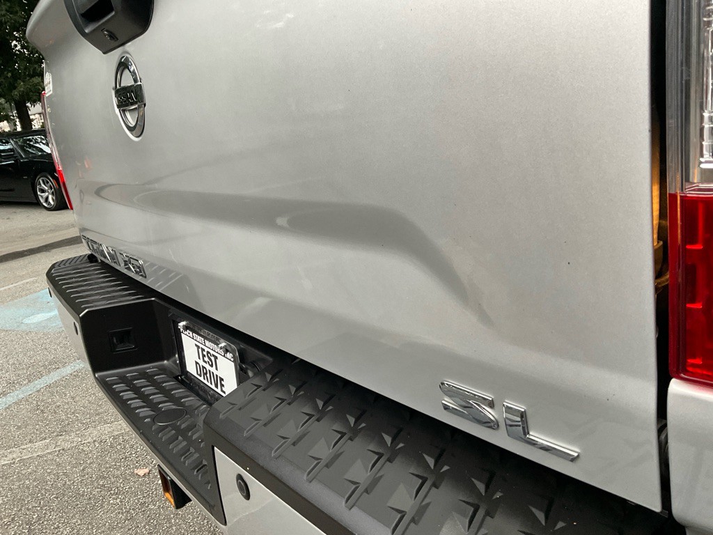 2017 Nissan Titan Image 10