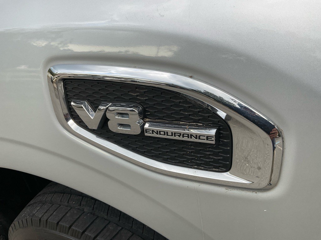 2017 Nissan Titan Image 12