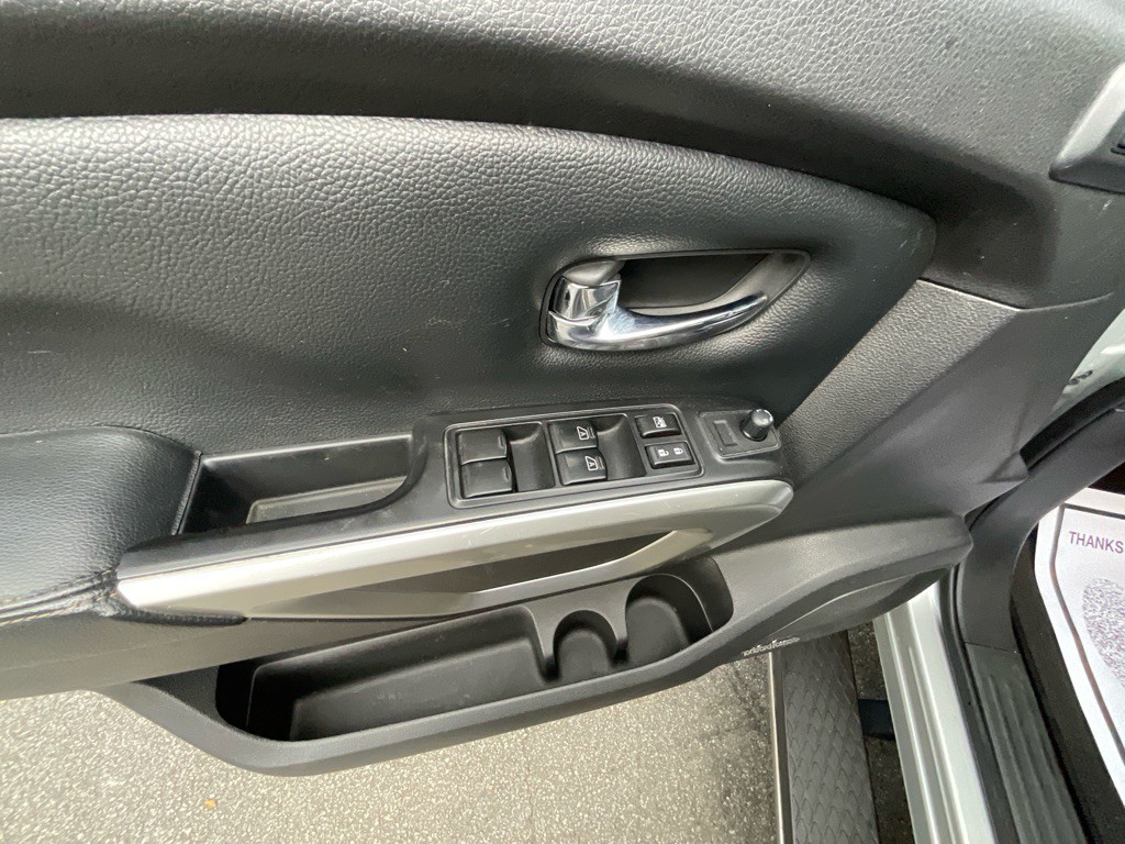 2017 Nissan Titan Image 44