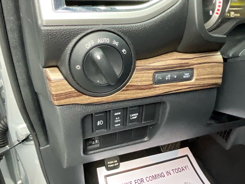 2017 Nissan Titan Image 45