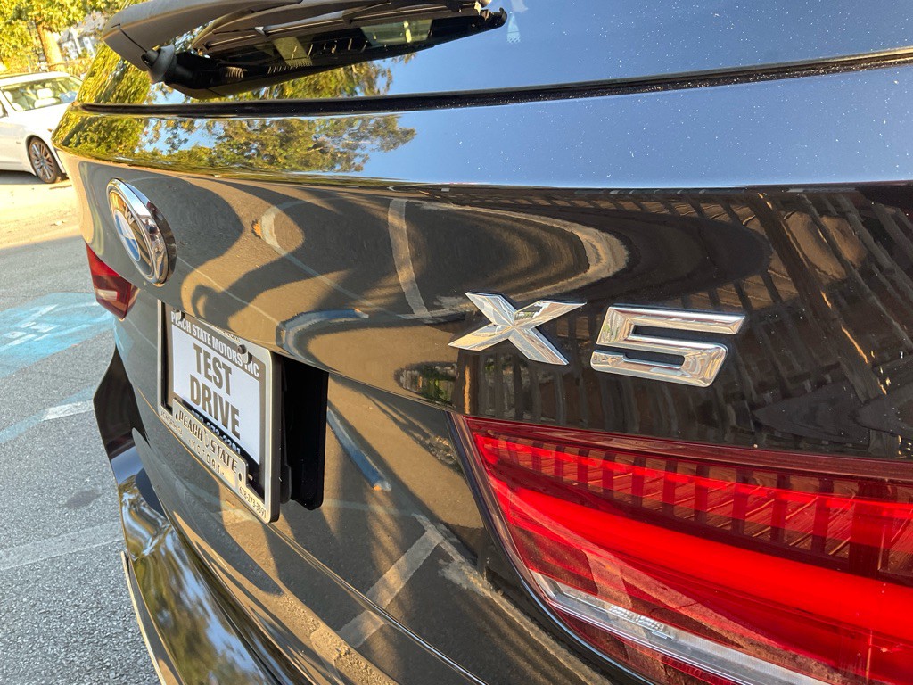2017 BMW X5 Image 9