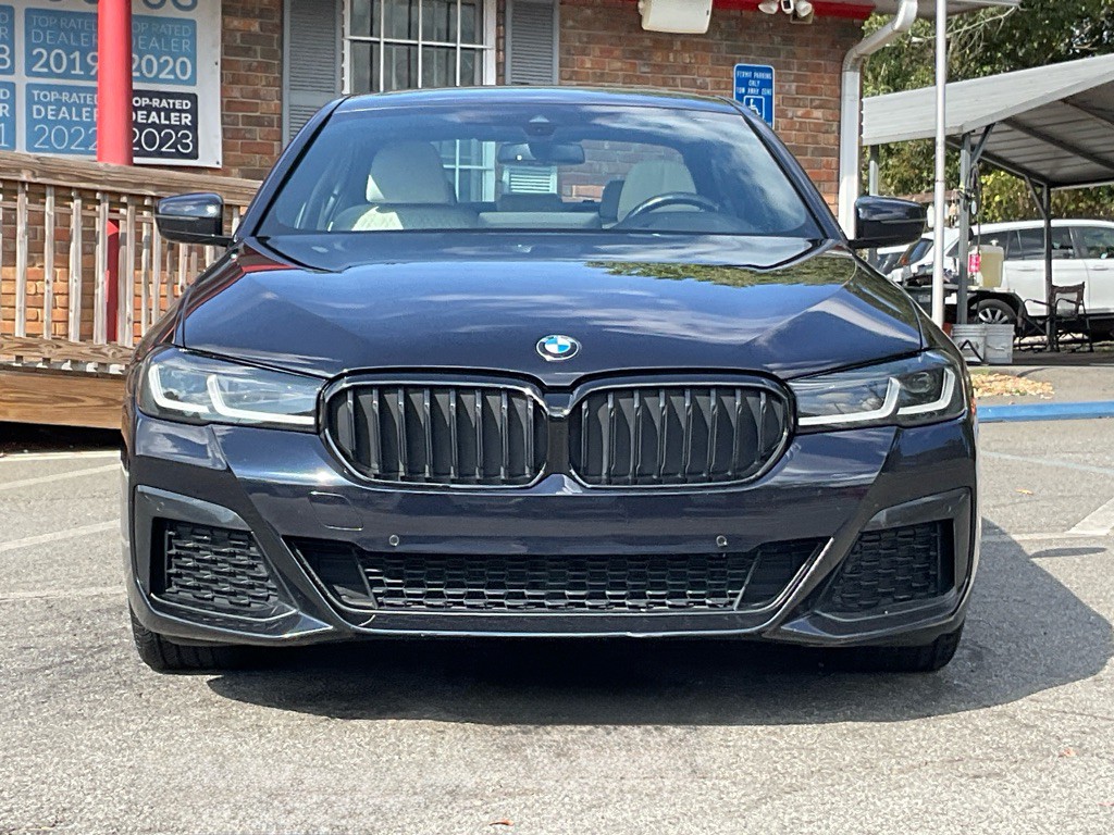2022 BMW 5 Series Image 2