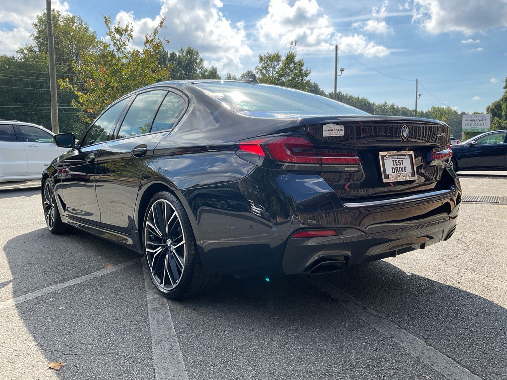 2022 BMW 5 Series Image 7