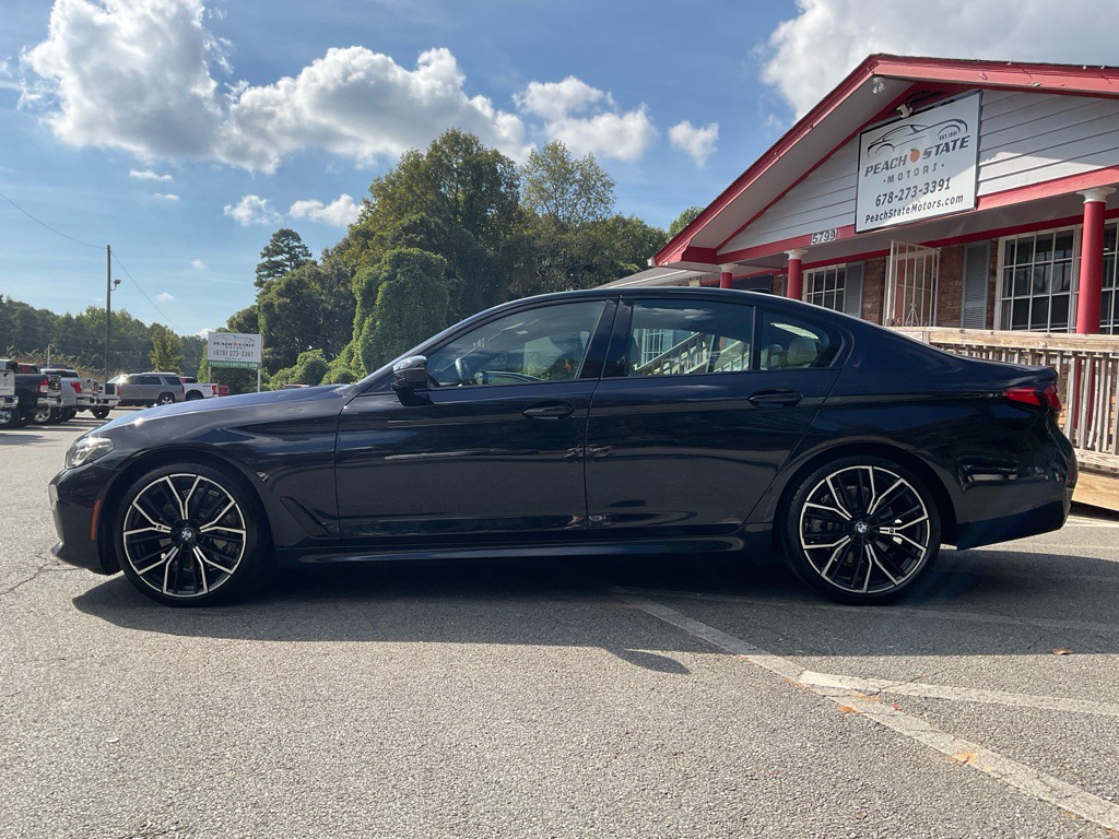 2022 BMW 5 Series Image 8