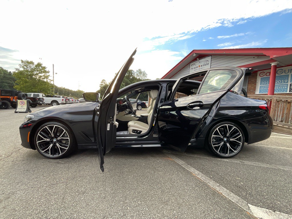 2022 BMW 5 Series Image 38