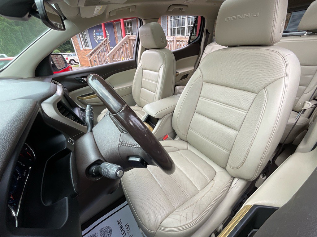2019 GMC Acadia Image 16
