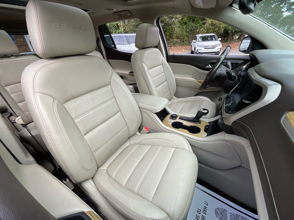 2019 GMC Acadia Image 19