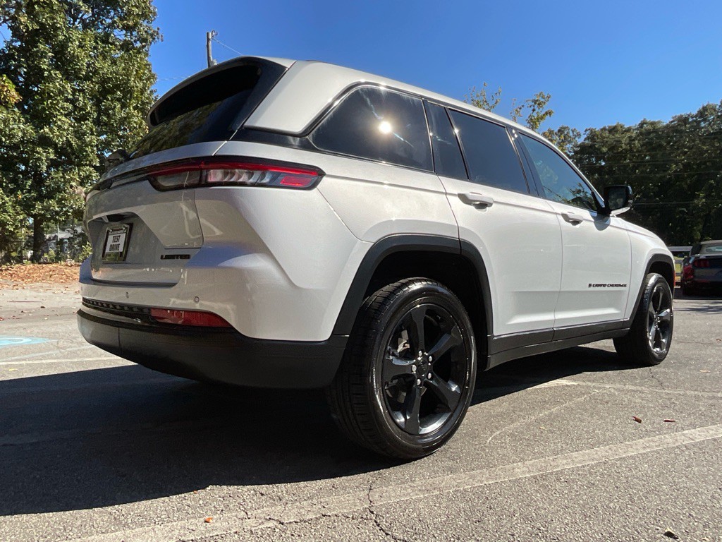 2023 Jeep Grand Cherokee Image 5