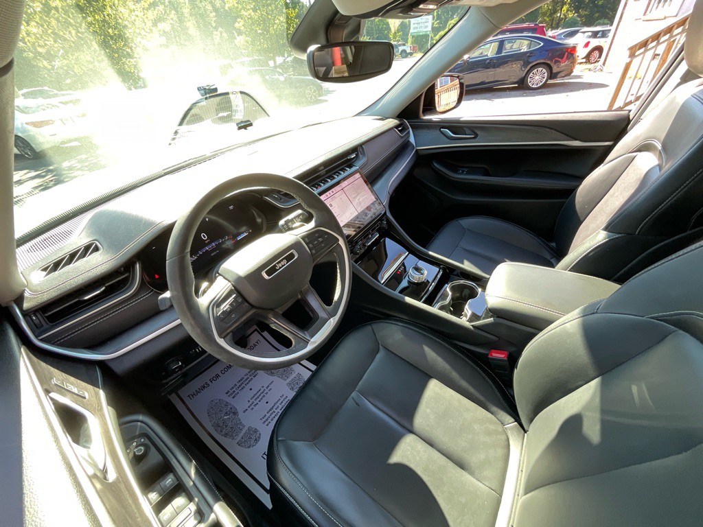 2023 Jeep Grand Cherokee Image 15