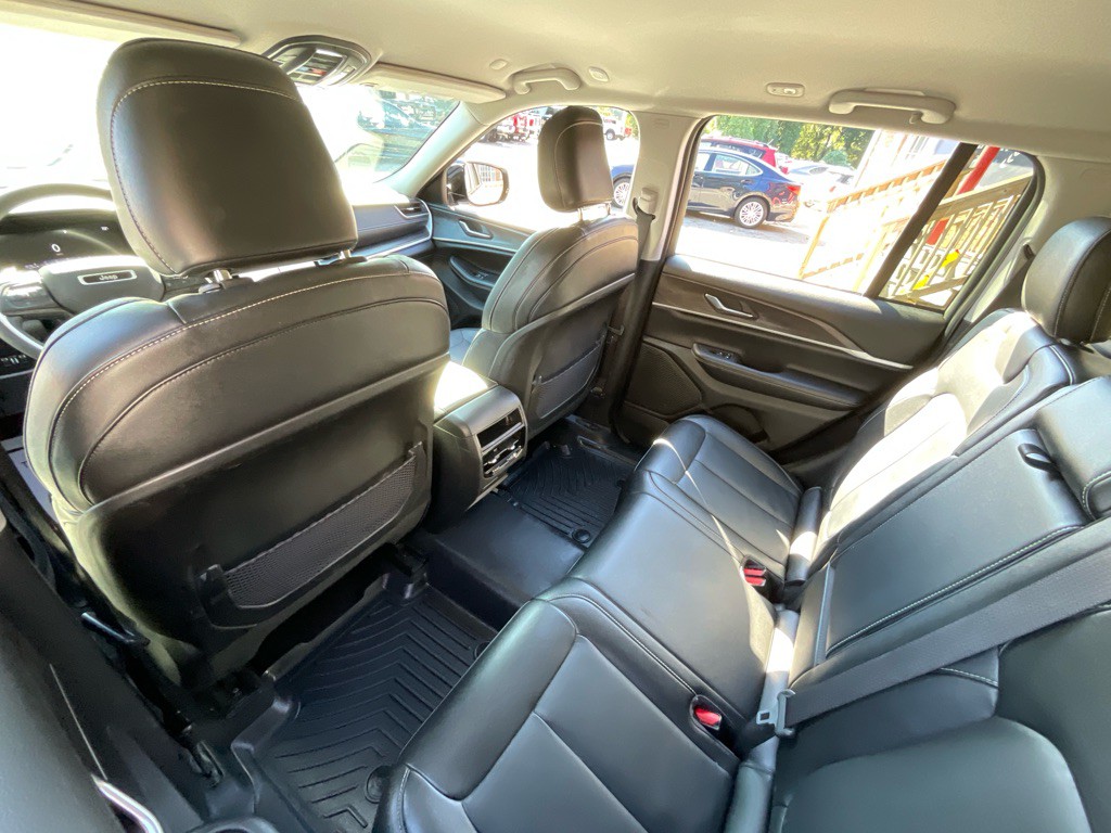 2023 Jeep Grand Cherokee Image 30