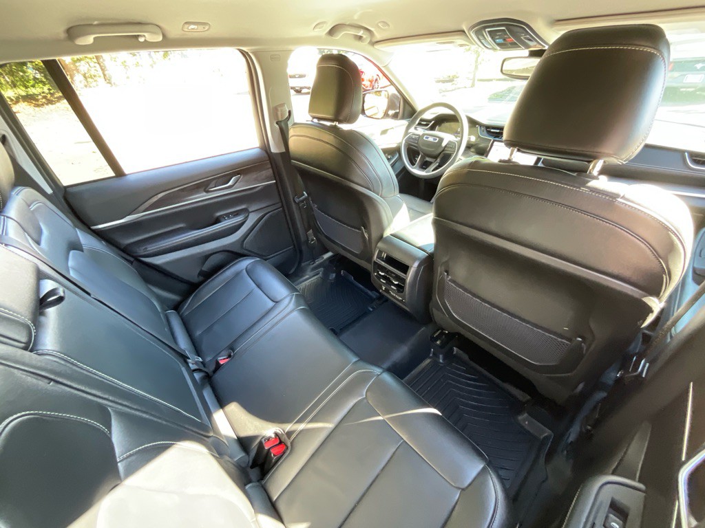 2023 Jeep Grand Cherokee Image 33