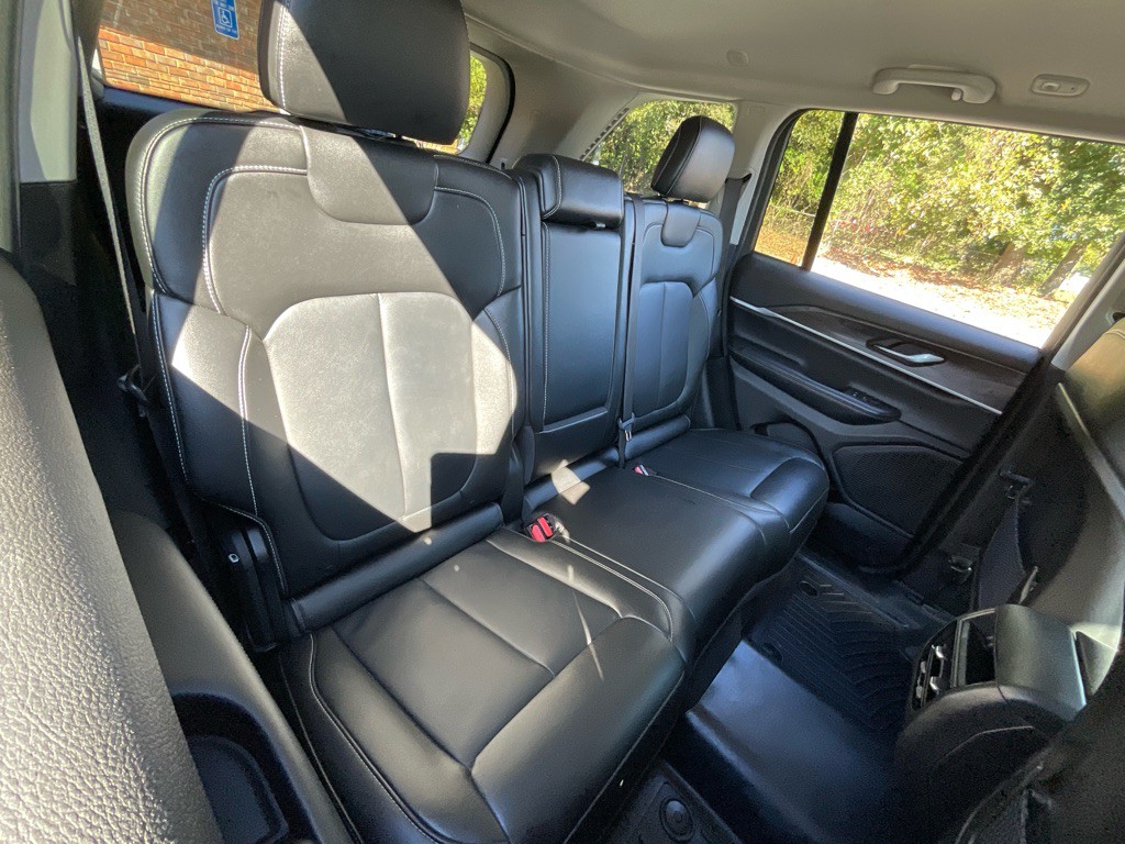 2023 Jeep Grand Cherokee Image 34