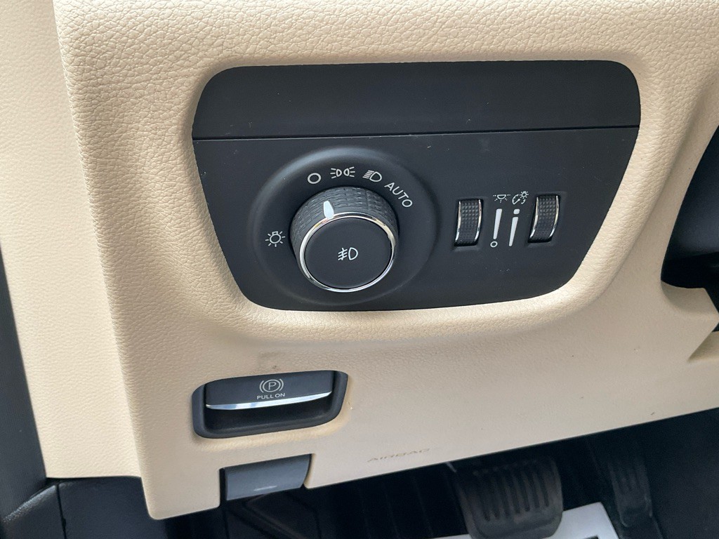 2021 Jeep Grand Cherokee Image 49