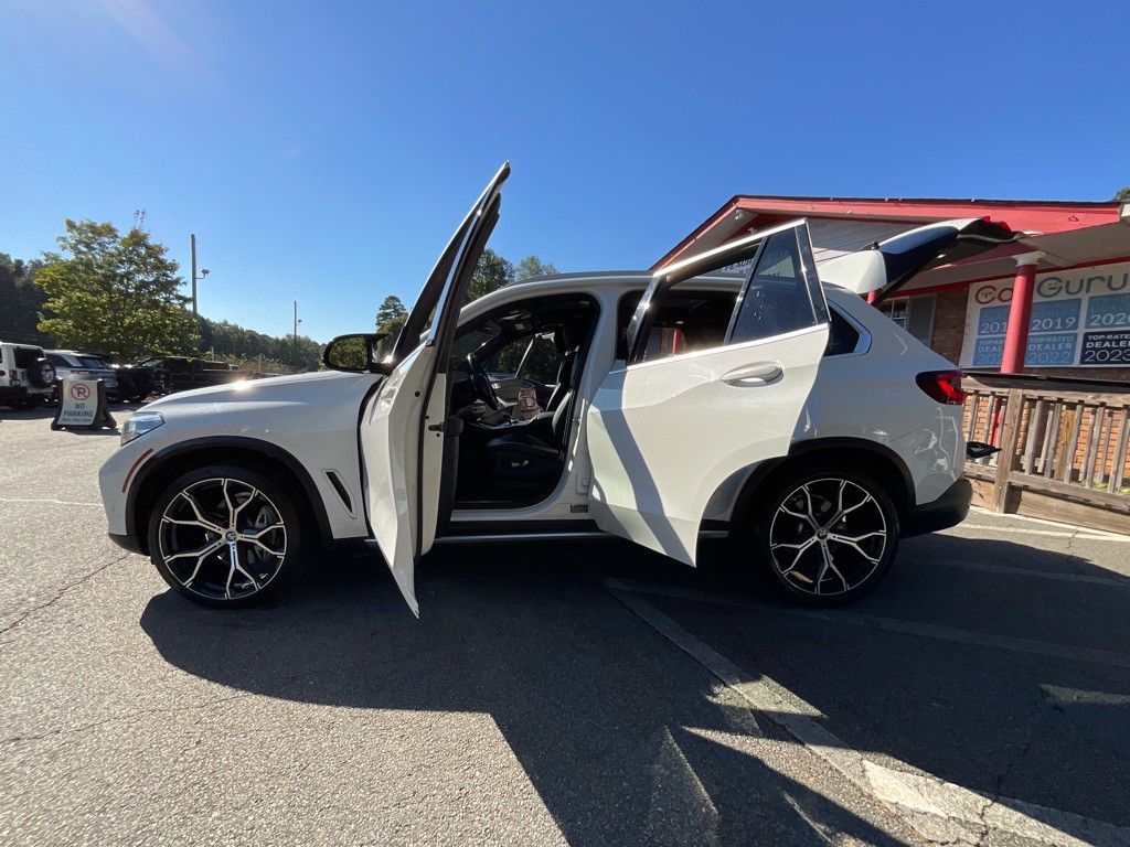 2020 BMW X5 Image 40