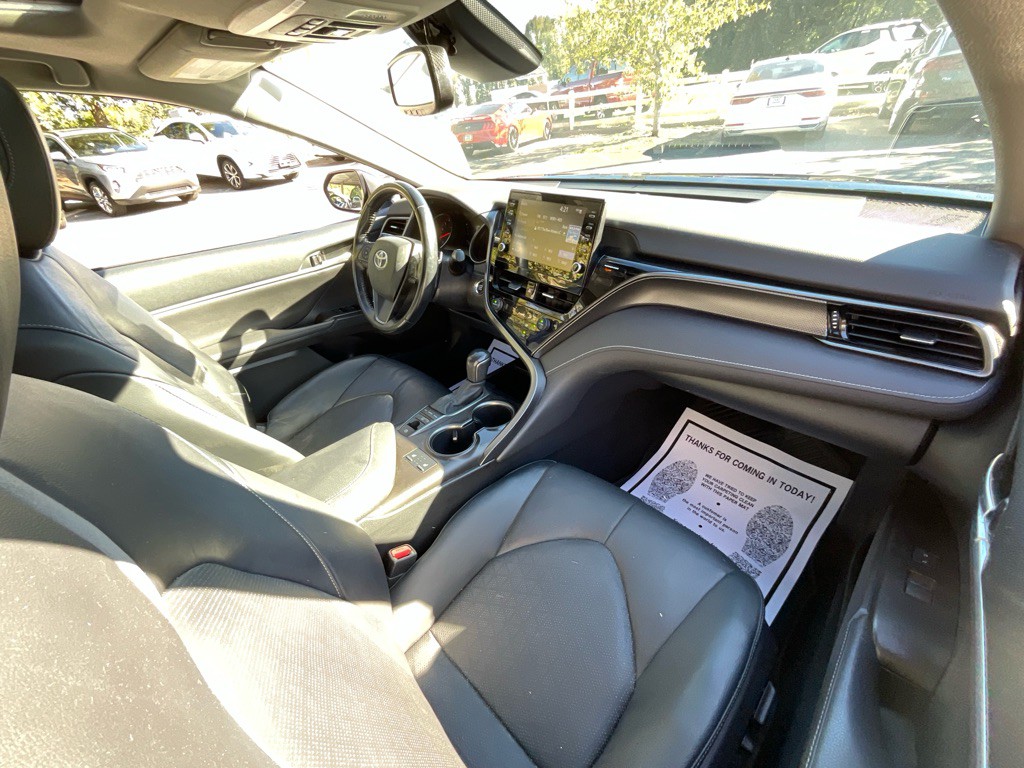 2021 Toyota Camry Image 17