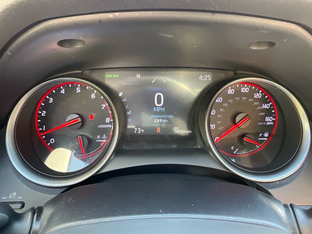 2021 Toyota Camry Image 25