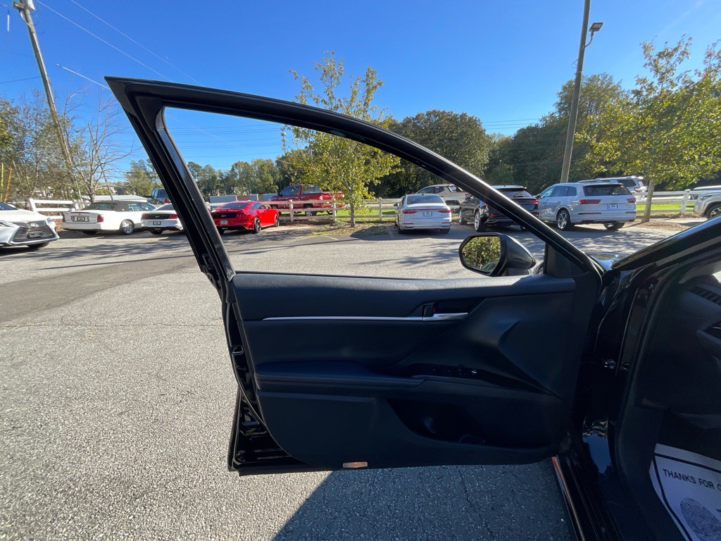 2021 Toyota Camry Image 39