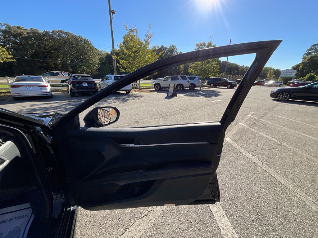 2021 Toyota Camry Image 44
