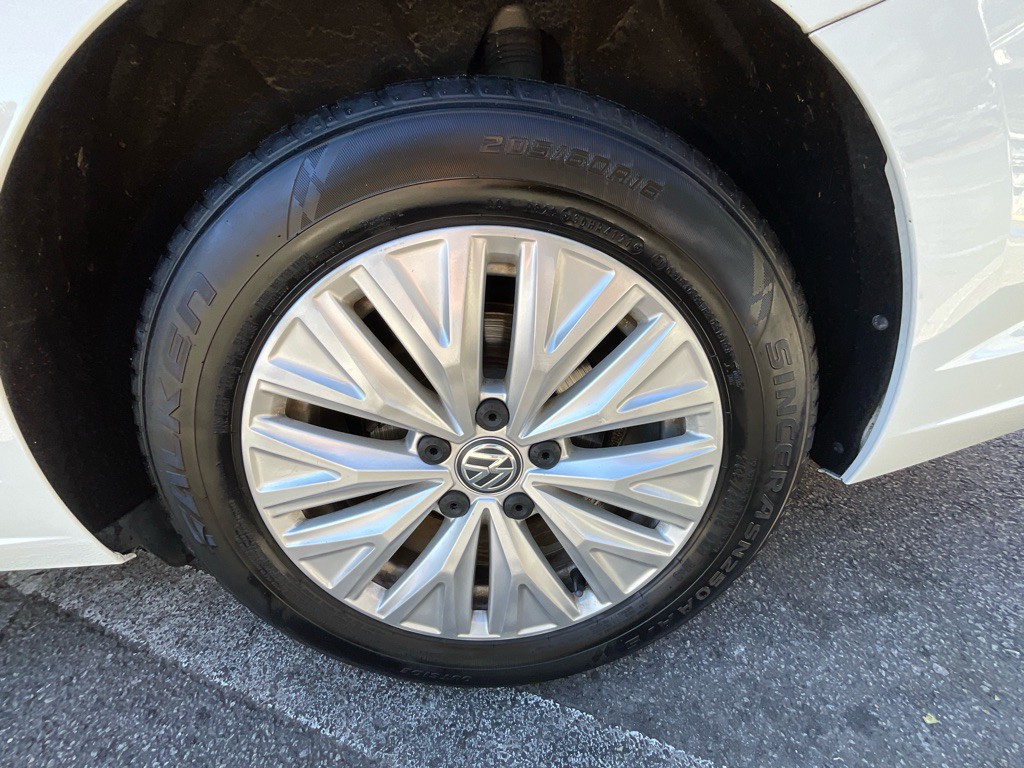 2019 Volkswagen Jetta Image 11