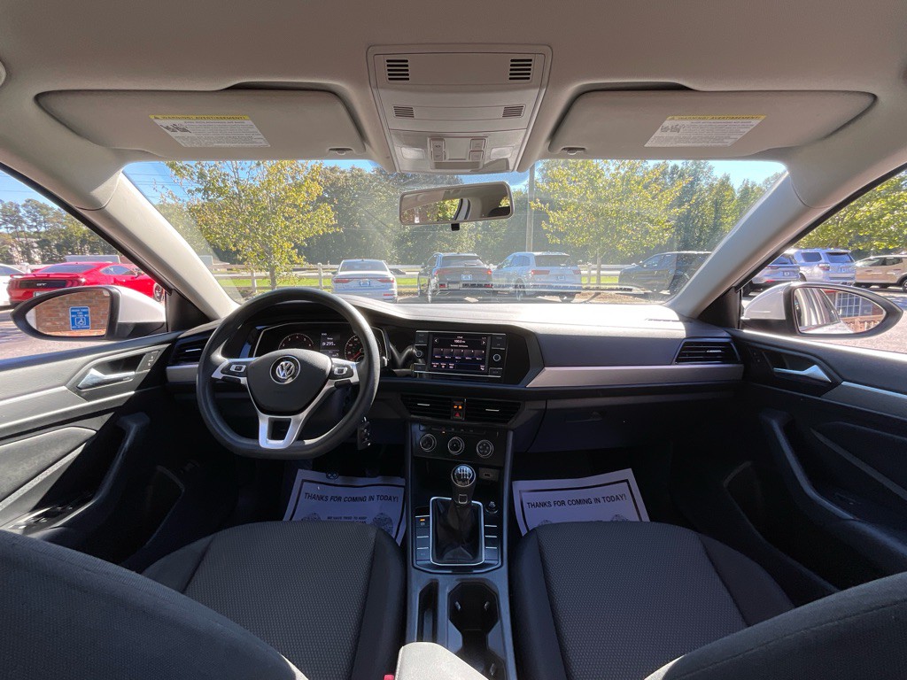 2019 Volkswagen Jetta Image 19