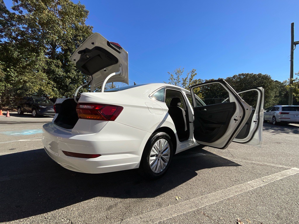 2019 Volkswagen Jetta Image 32
