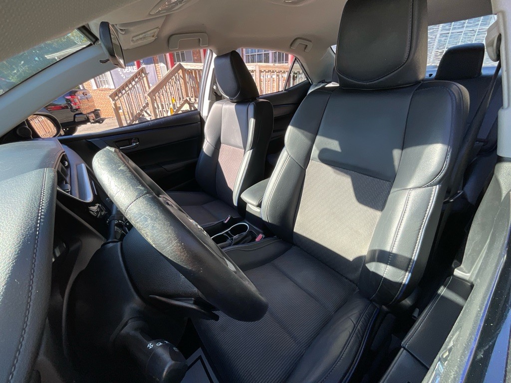 2018 Toyota Corolla Image 16
