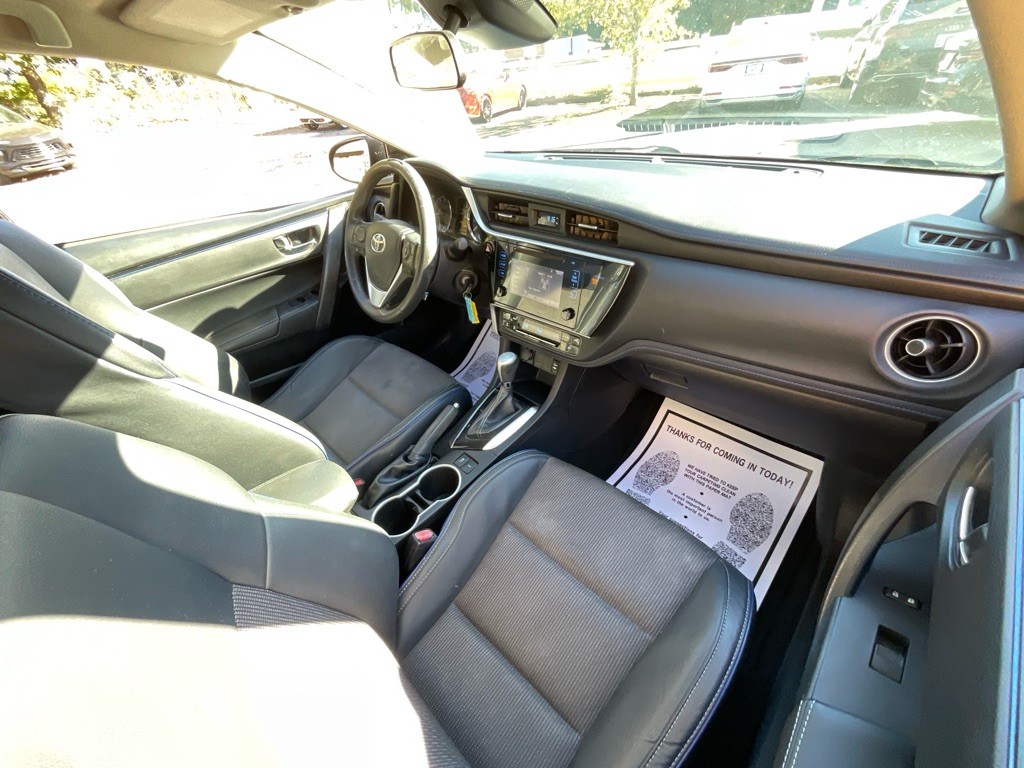 2018 Toyota Corolla Image 18