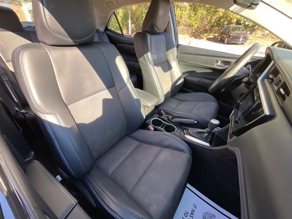 2018 Toyota Corolla Image 19