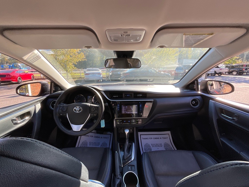 2018 Toyota Corolla Image 20