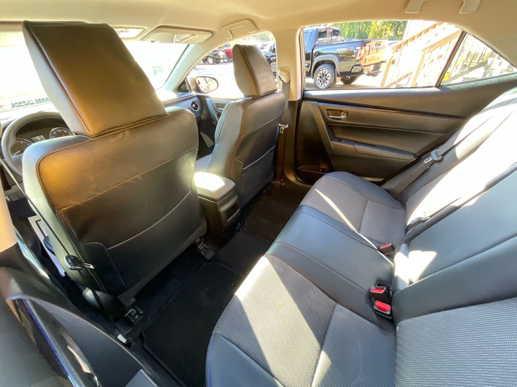 2018 Toyota Corolla Image 28
