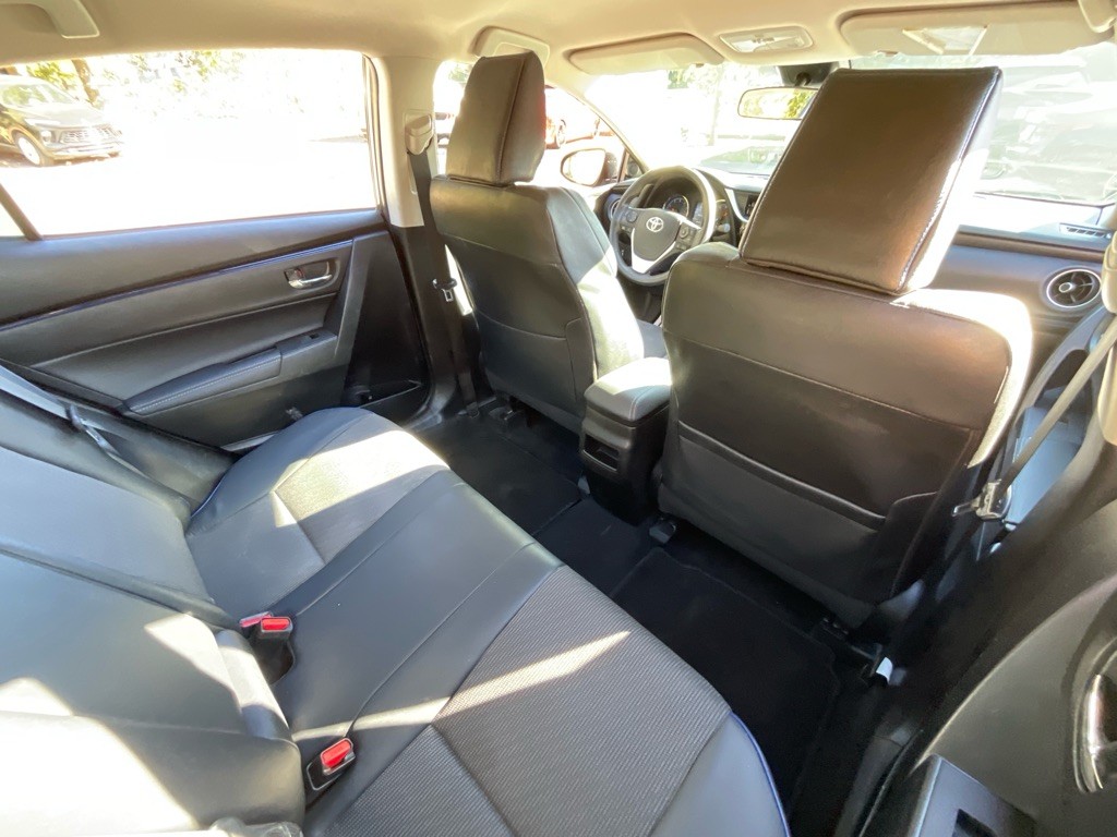 2018 Toyota Corolla Image 31