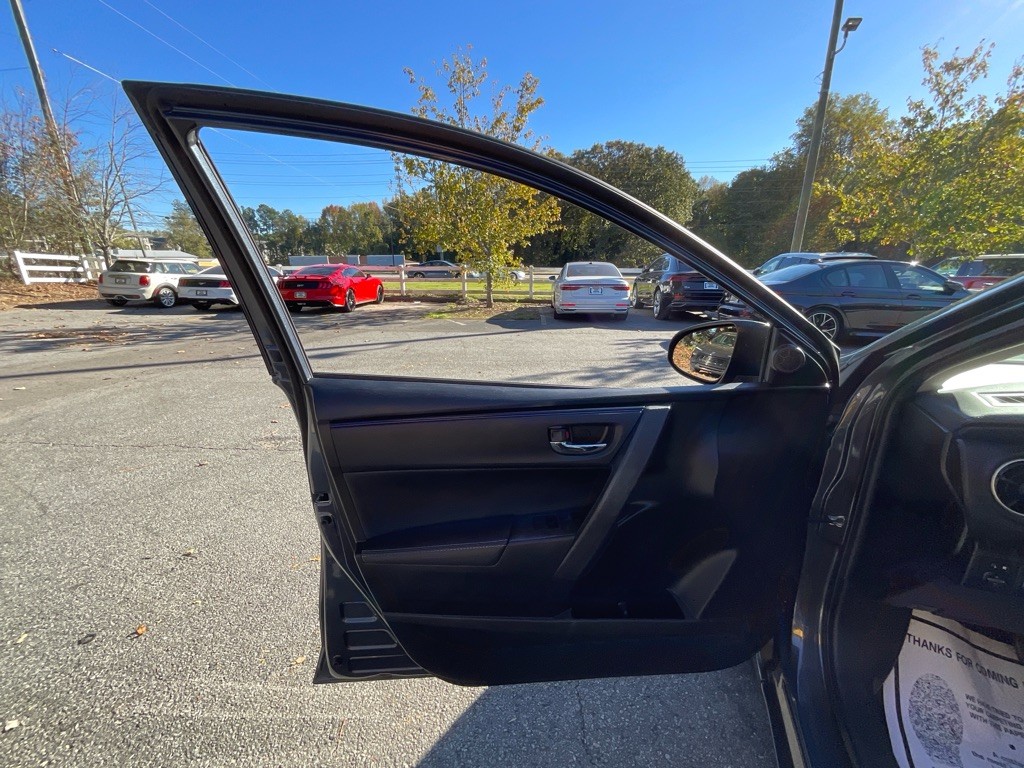 2018 Toyota Corolla Image 37