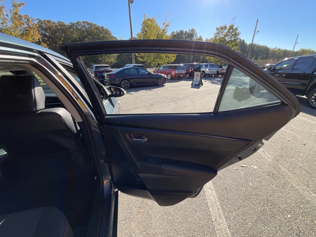 2018 Toyota Corolla Image 42